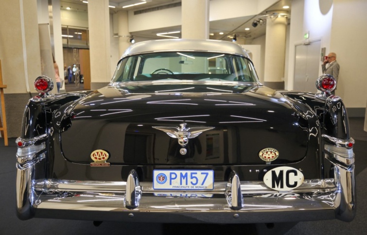 Chrysler 56 Imperial Limousine