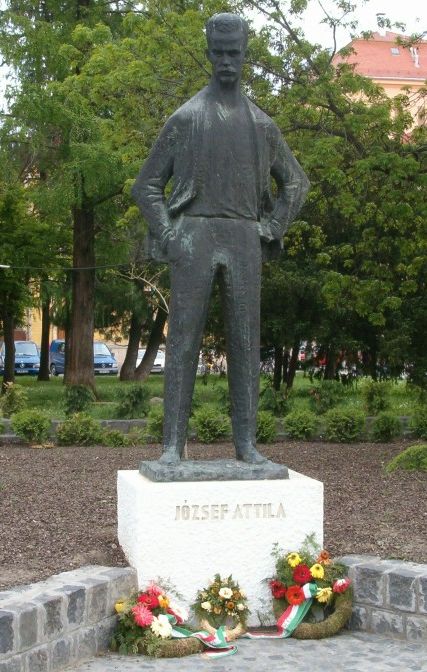 József Attila szobor Szeged